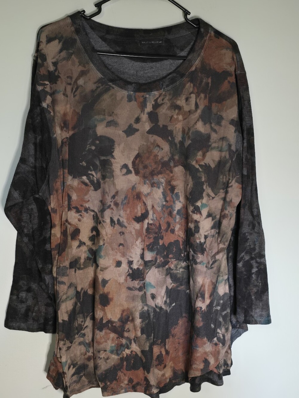 Nally & Millie Brown Fall Floral-Effect Long Sleeve Scoop Neck Top